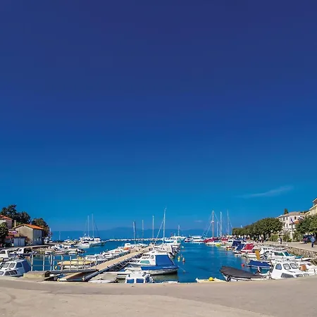 Appartamento Amazing In - Malinska With Wifi *